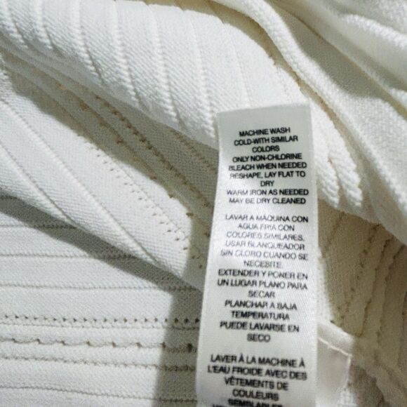 White House Black Market Bell Sleeve Top XS Ivory Pointelle Fabric Career EUC - Picture 10 of 11